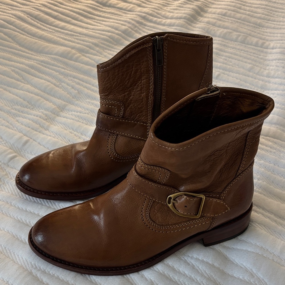 Johnston & Murphy Tan Leather Ankle Booties Leather Soles Size 8 EUC